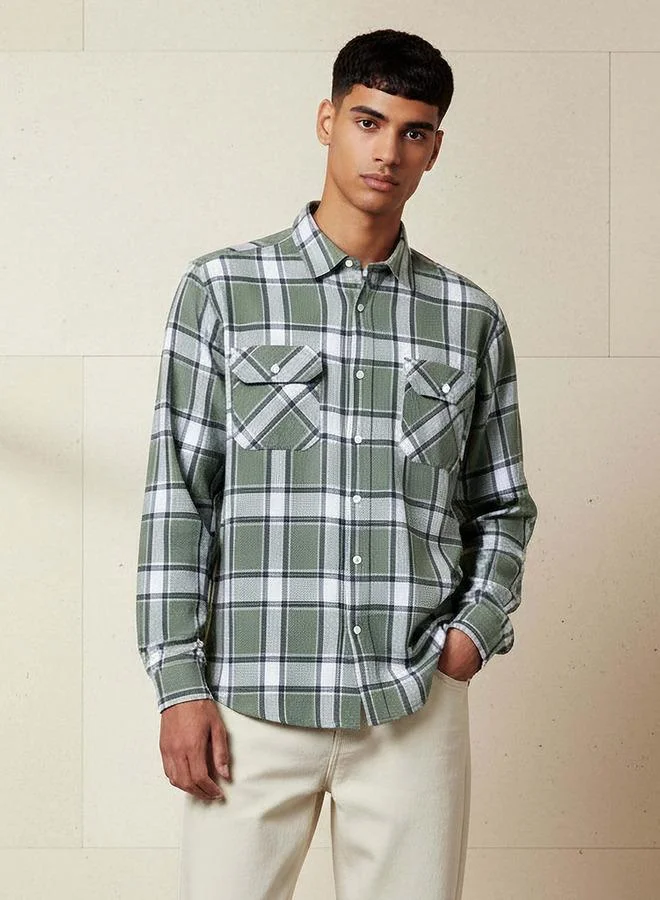 Lee Cooper Lee Cooper Men Regular Fit Collared Checked Long Sleeves Shirt